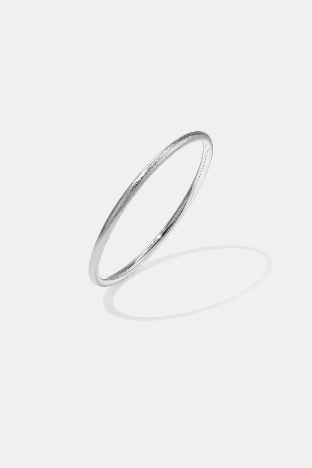 Bracelet jonc minimaliste argenté Lumé en acier inoxydable