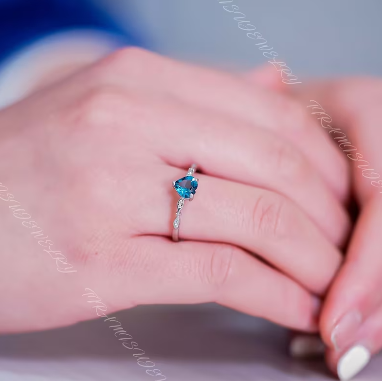 Bague femme argentée, topaze – Vente Flash Bijoux