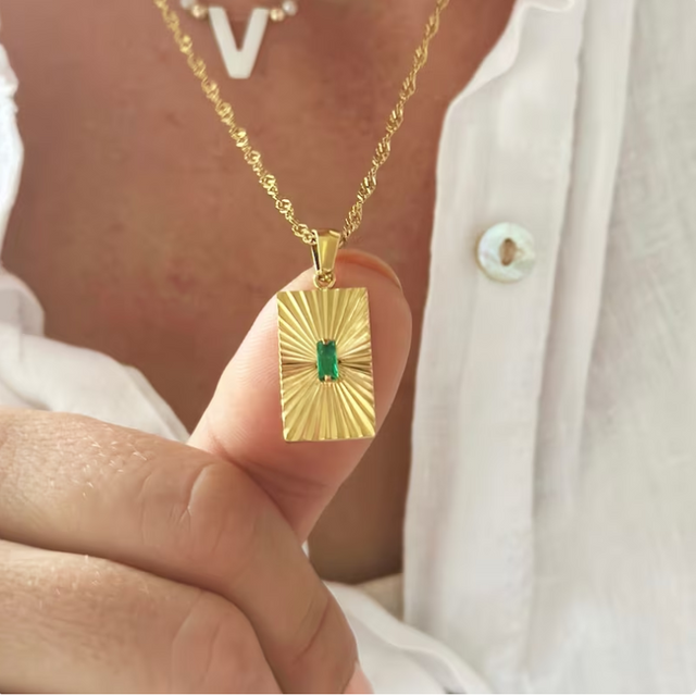 Collier femme doré, émeraude – Vente Flash Bijoux