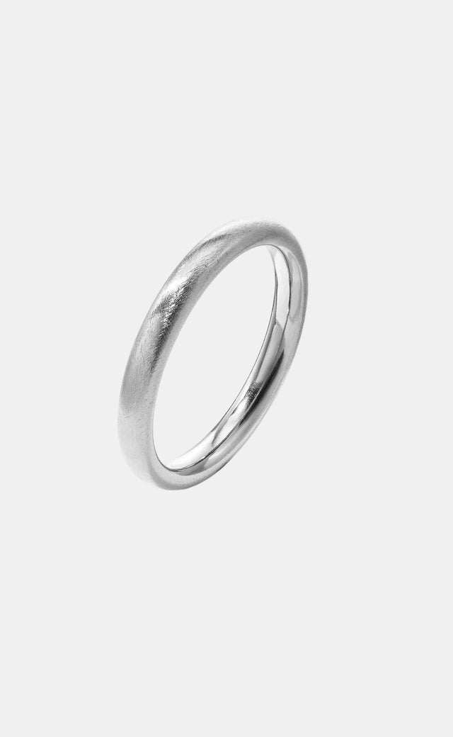 Bracelet jonc texturé argenté Lumé en acier inoxydable sur fond blanc