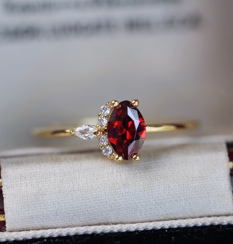 Bague femme dorée, grenat, ajustable – Vente Flash Bijoux