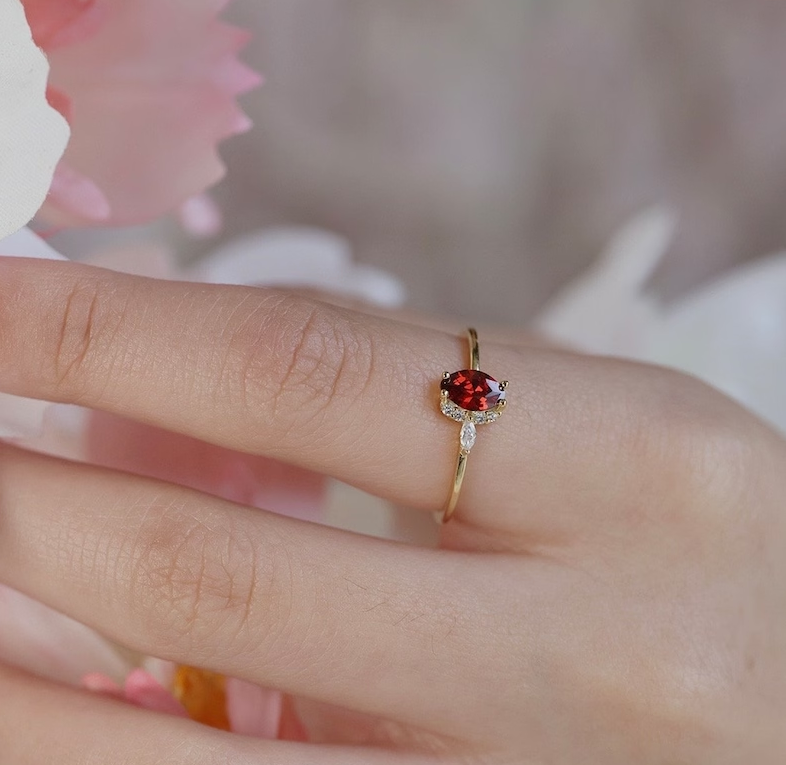 Bague femme dorée, grenat, ajustable – Vente Flash Bijoux