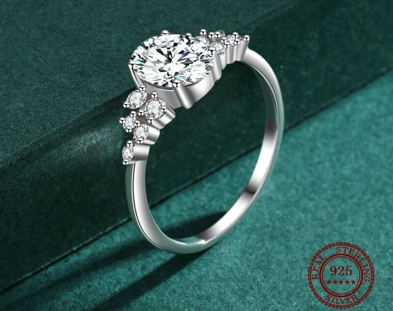 Bague de fiançailles argentée, zircon ovale– Vente Flash Bijoux