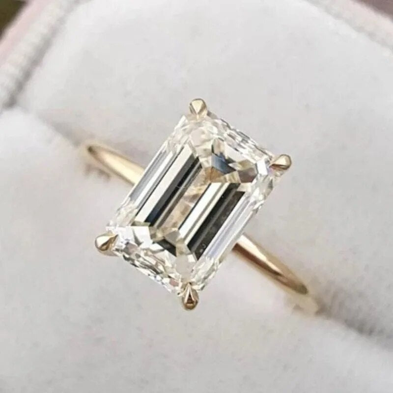 Bague femme dorée, pierres brillantes – Vente Flash Bijoux