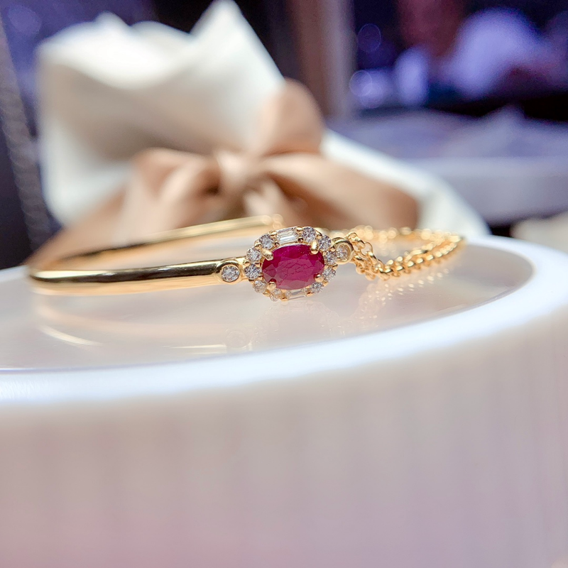 Bracelet femme doré, manchette, rubis – Vente Flash Bijoux