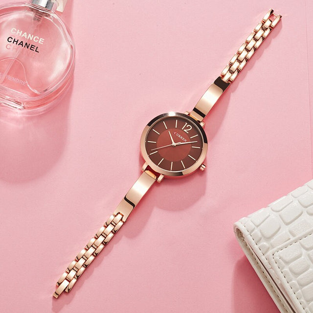 Montre femme dorée, à quartz, bracelet acier, graphique – Vente Flash Bijoux