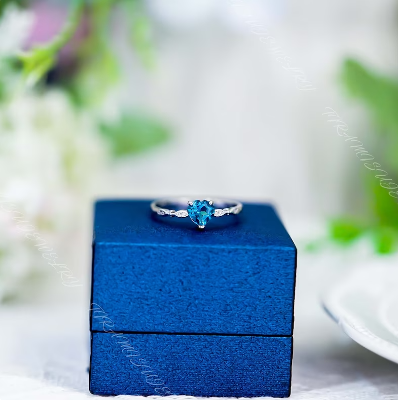 Bague femme argentée, topaze – Vente Flash Bijoux