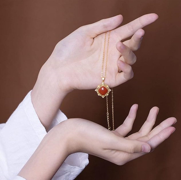 Collier femme doré, raffiné, tendance – Vente Flash Bijoux