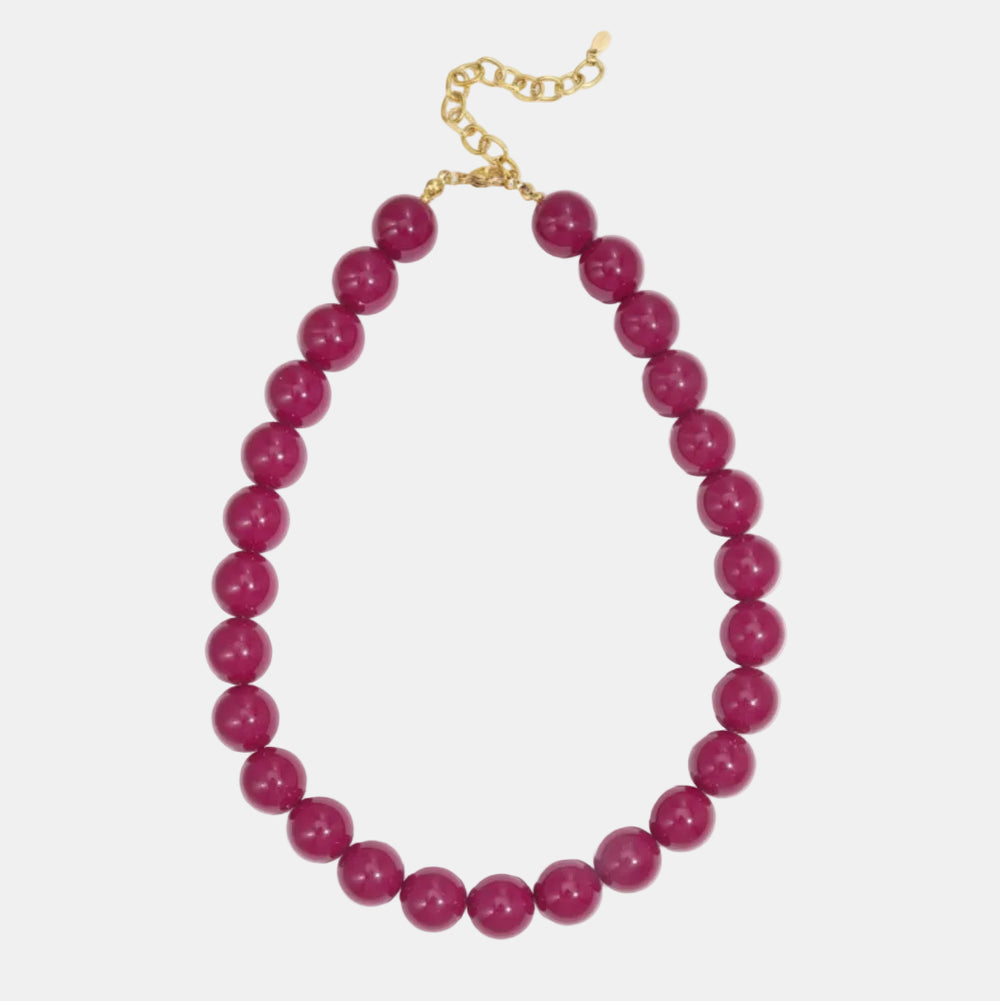 Collier court à grosses perles colorées