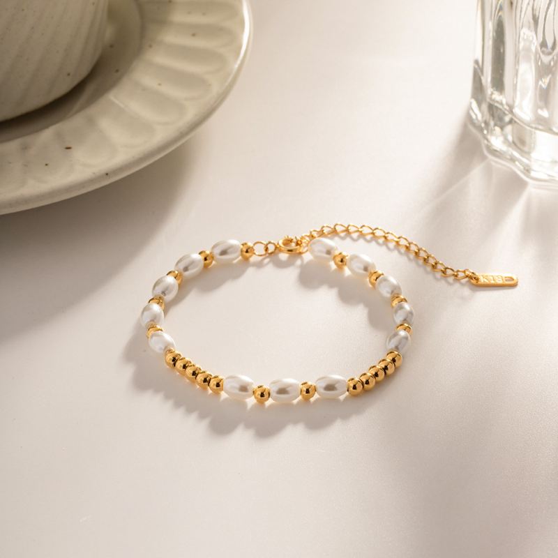 Bracelet femme doré, perles, délicat – Vente Flash Bijoux