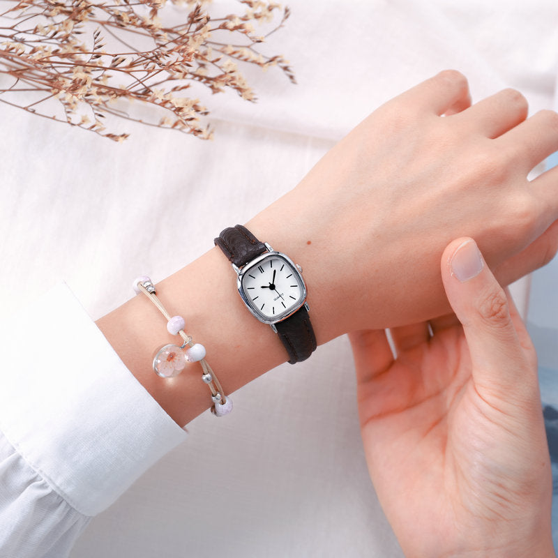 Montre femme à quartz, bracelet cuir, tendance – Vente Flash Bijoux
