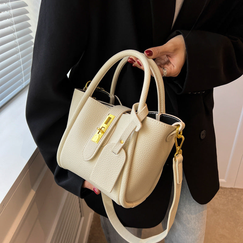 Sac bandoulière, en cuir, intemporel – Vente Flash Bijoux