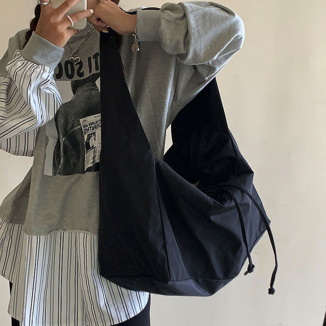 Sac bandoulière, en nylon, chic – Vente Flash Bijoux