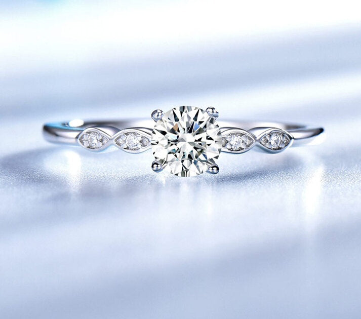 Bague femme argentée, solitaire, zircon cubique, intemporel – Vente Flash Bijoux