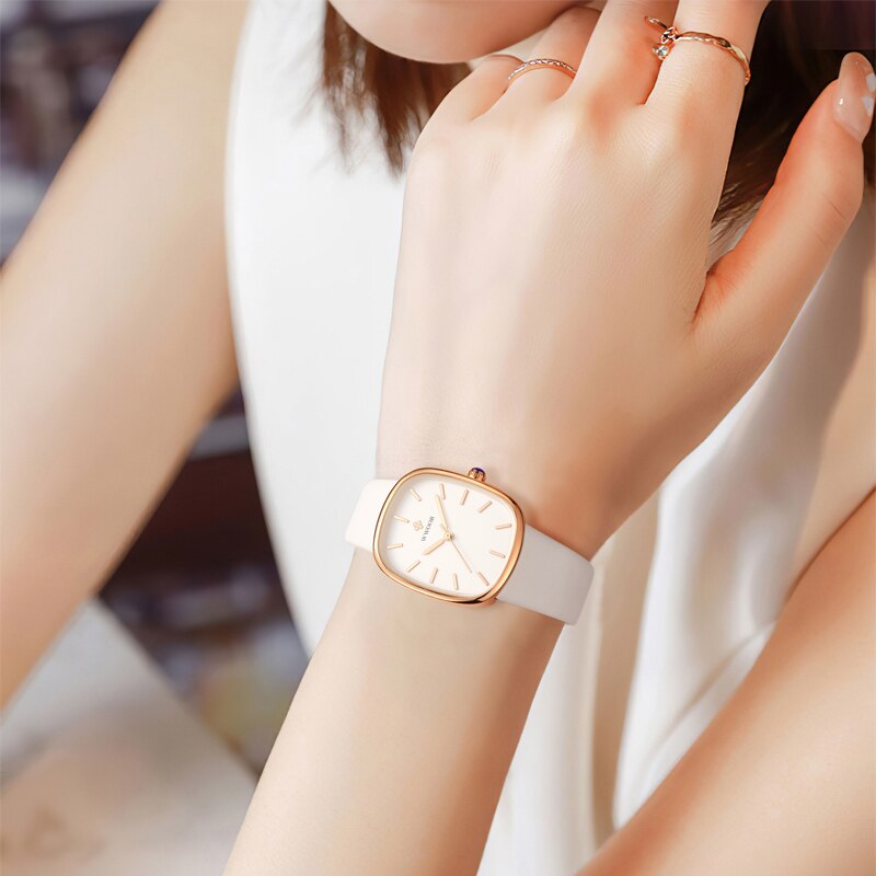 Montre femme à quartz, bracelet cuir, vintage – Vente Flash Bijoux
